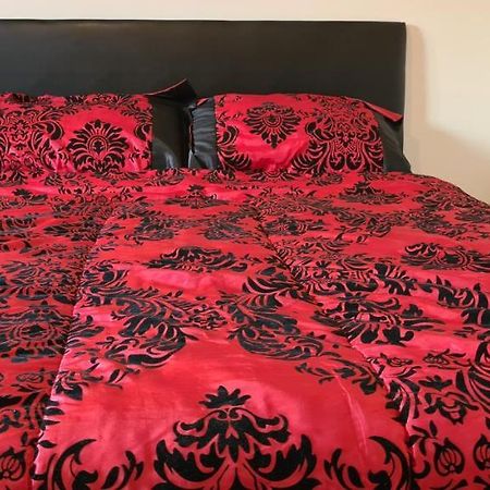 Exquisite Reserves Mk Apartment Милтън Кейнс Екстериор снимка