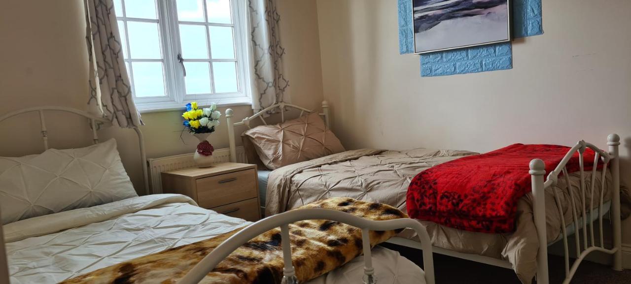 Exquisite Reserves Mk Apartment Милтън Кейнс Екстериор снимка